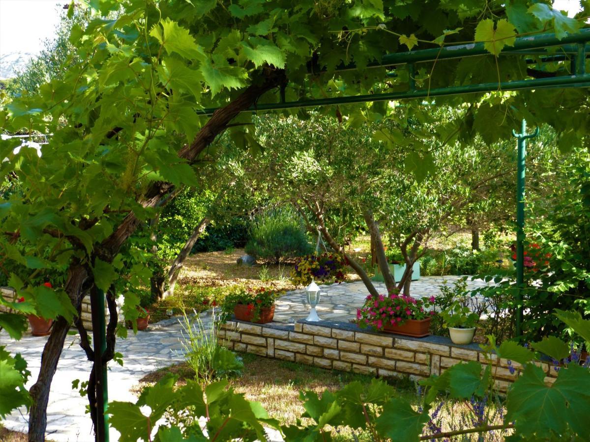 Apartmani Milena Barbat na Rabu Bagian luar foto