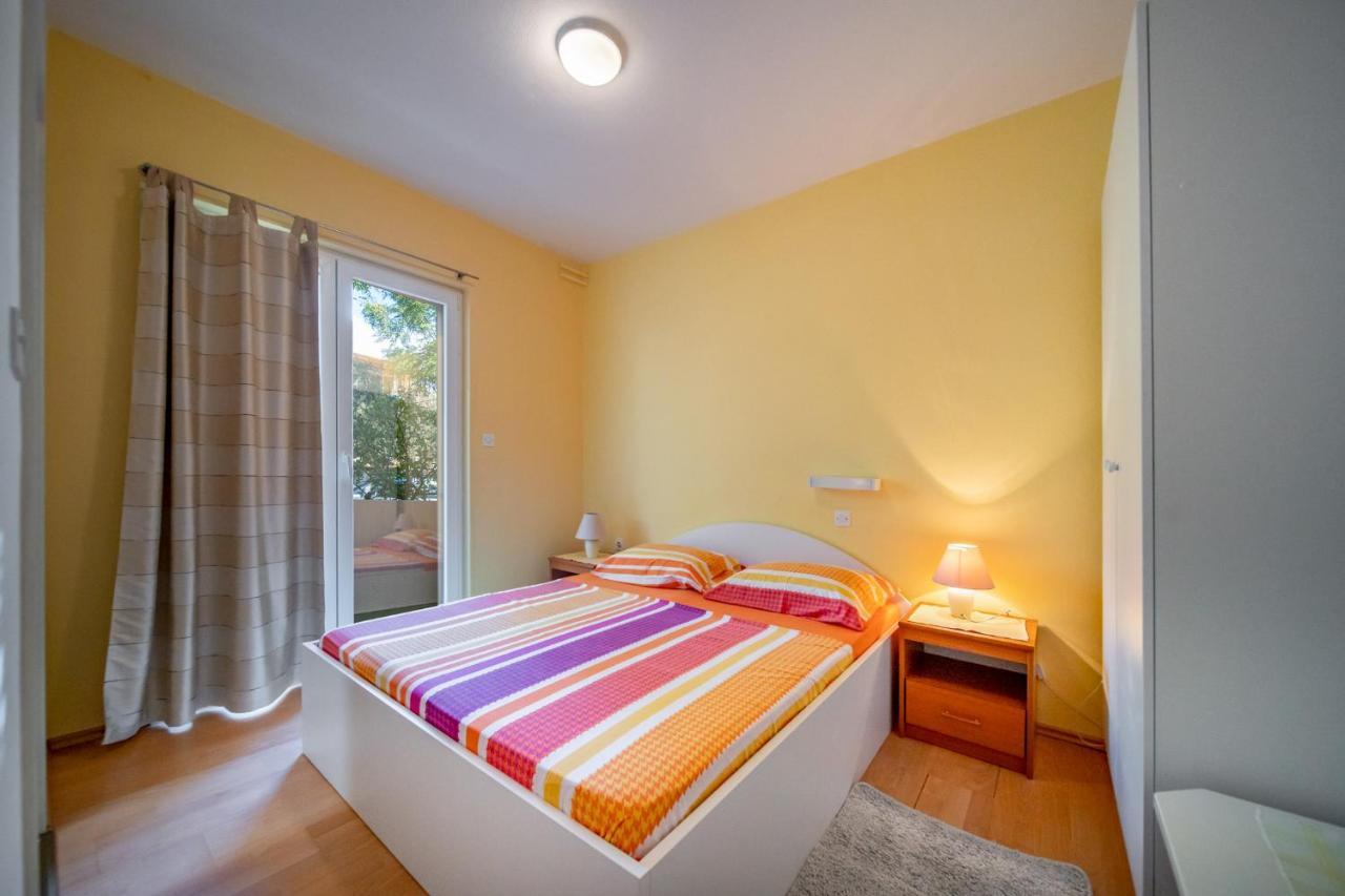 Apartmani Milena Barbat na Rabu Bagian luar foto